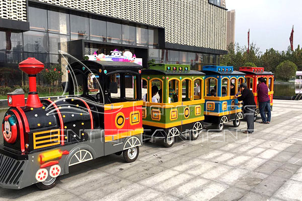 Dinis Trackless Electric Train for Sale is Popular with Kids and Adults