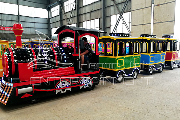 Luxury Trackless Trains with Colorful Led Lights are Manufactured by Dinis