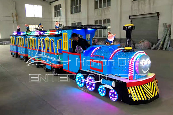 Vintage Trackless Train Rides for Sale Are Popular with Kids