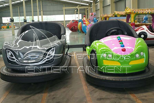 holiday carnival small kids bumper cars