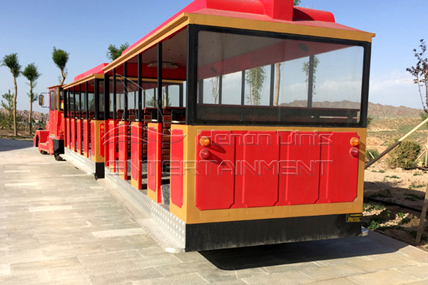 semi-closed cabins of trackless train ride